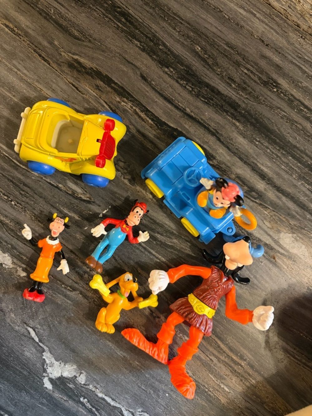 Disney Mickey & Friends Figure and Vehicle Playset Lot Goofy Pluto Minnie
